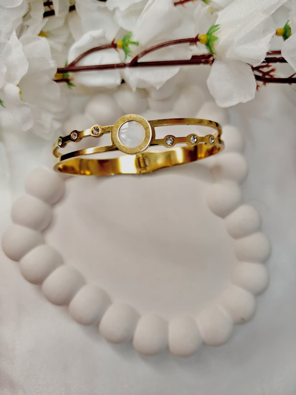 The "Orbital Harmony" Triple-Band Bangle