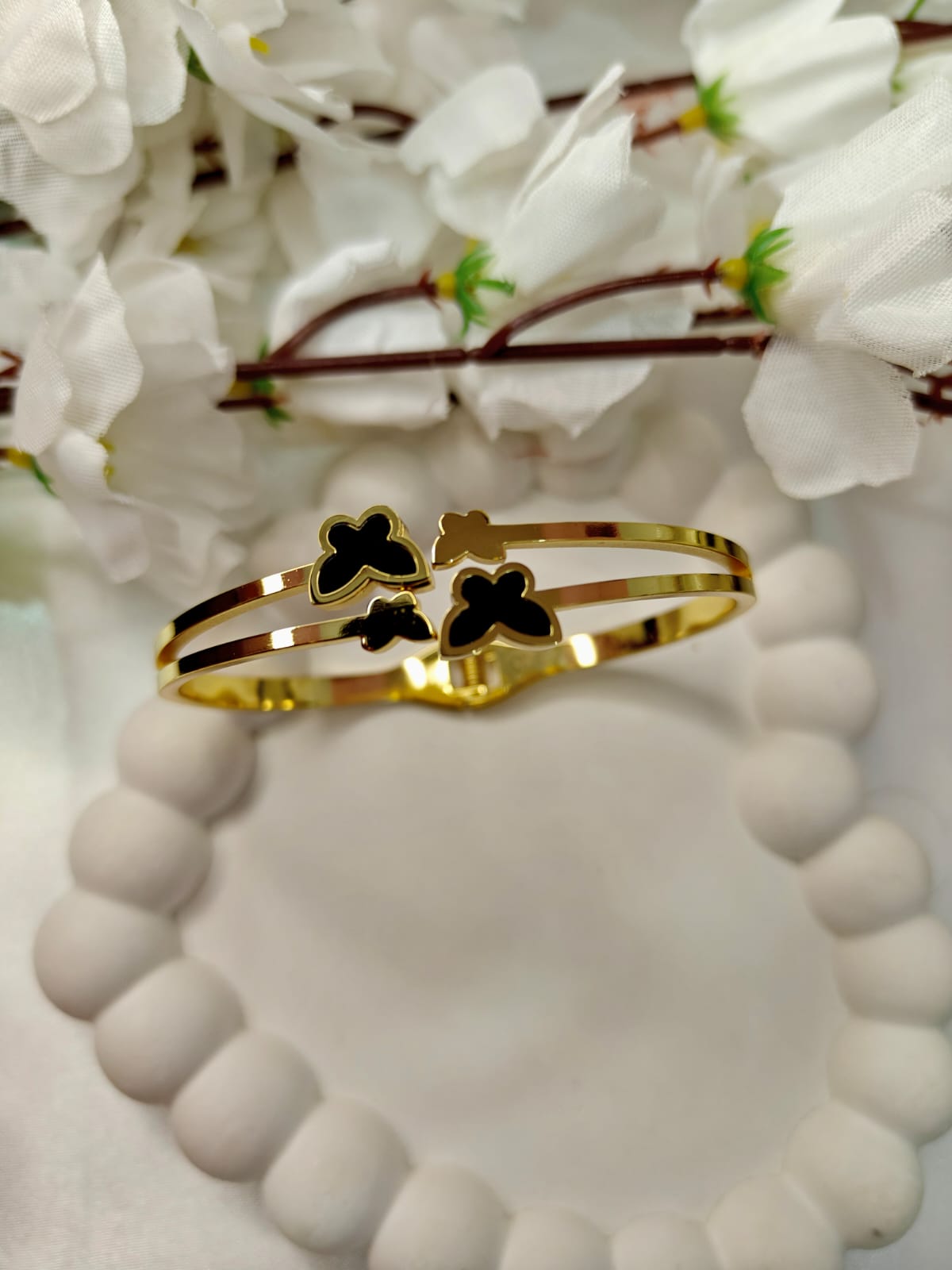 The Flutter by Bangle